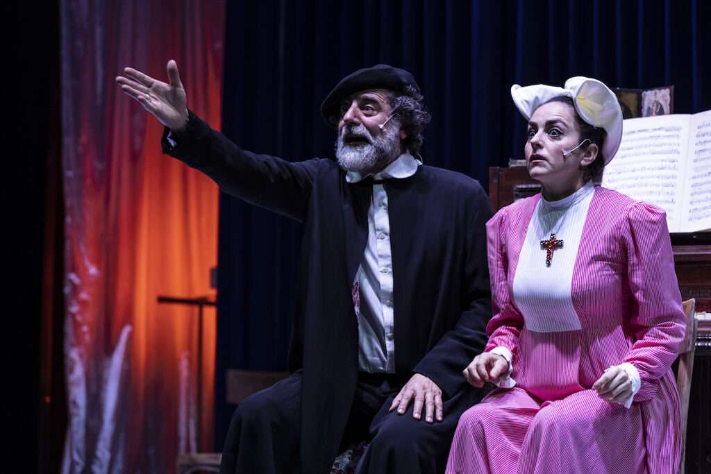 “‘Na santarella”, la commedia di Scarpetta in scena al Teatro Augusteo con Claudio Di Palma
